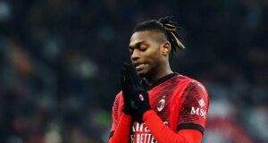 Rafael Leão quer retirar grande cláusula de rescisão de seu contrato com o Milan