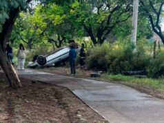 Choque: o motorista perdeu o controle do carro, ele capotou e a menina de 8 anos morreu