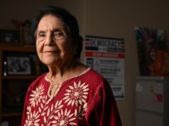 Dolores Huerta, sobrevivente de violência sexual, fala contra Cesar Chavez | Notícias sobre abuso sexual