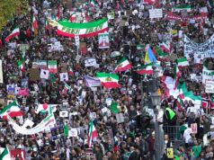 Especialistas debatem quem deveria liderar a oposição iraniana após mudança de regime