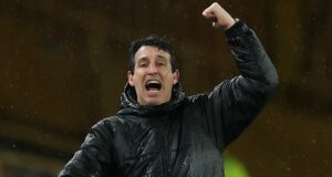 Aston Villa agora pode ser forçada a vender Tieleman junto com Martens e Rodgers