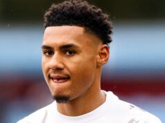 Emery deve estrear no Aston Villa aos 19 anos