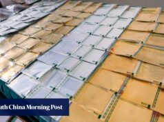 A alfândega apreendeu um valor recorde de HK$ 233 milhões em ouro e prata escondidos em carga aérea.