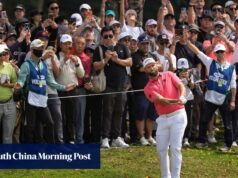 LIV Golf Hong Kong começa a marcar a caixa, pronto para uma batalha de três jogadores no último dia com uma grande multidão.