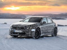 O modelo BMW i3 conquista o gelo com potência e tecnologia