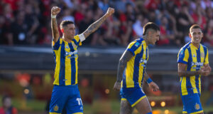 “Se não fosse o clássico eu não teria jogado porque estava bastante chateado”