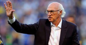 Mauro Boselli convocou Bianchi após ser eleito um dos melhores times da história do BOCA JUNIORS El Intransigente.