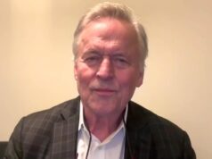 John Grisham revela detalhes sobre o novo romance de espionagem e fala como ele se compara aos livros anteriores