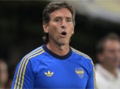 Claudio Úbeda recupera um dos feridos para visitar o Unión