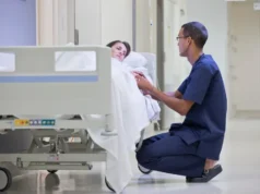 Bem-vindo às etapas para eliminar o acesso ‘inaceitável’ aos cuidados de saúde no NHS