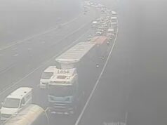 A M6 foi fechada quando a polícia correu para o local de uma grave colisão com o motorista, causando longos atrasos e congestionamento de tráfego