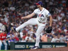 Clay Holmes brilha pela equipe dos EUA em sua estreia no World Baseball Classic