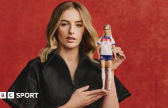 Chloe Kelly: A atacante da Inglaterra diz que a homenagem à boneca Barbie é ‘muito especial’