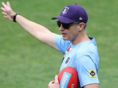 O técnico do Fremantle, Justin Longmire, está apoiando os Dockers para continuarem a melhorar no molhado com o retorno de Brennan Cox