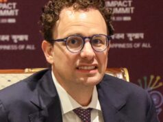 Darius Amodeus supostamente recebe uma facada de Magis por fazer Nicéia com o Pentágono