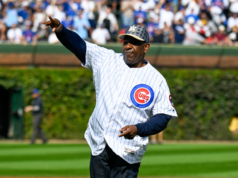 Placa do Hall da Fama do Beisebol de Andre Dawson será alterada de Expos para boné em branco