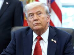 Trump alerta que o Irão enfrentará ataques “20 vezes mais duros” se o país se recusar a prestar atenção aos avisos e outras manchetes importantes