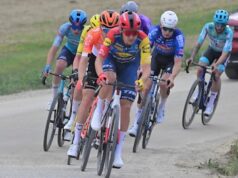 Tadej Pogacar parecia ter decidido a corrida faltando 77 quilômetros para o final do tempo, com o campeão mundial indo sozinho.