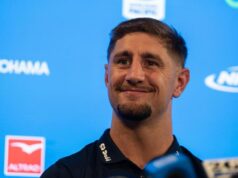 A estrela do code-hopping está aberta para jogar em qualquer lugar na linha de fundo