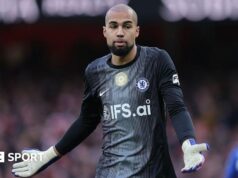 Robert Sanchez ‘desapontado’, mas Liam Rosenier diz que o Chelsea não tem um goleiro número um