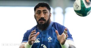 Bundy Ike: Andy Farrell espera que o centro irlandês assine novo contrato