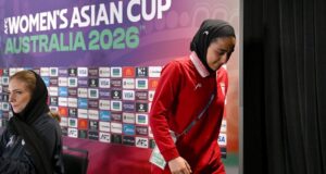 O jogador desaba ao falar sobre conflitos e preocupações familiares na Matildas Asian Cup