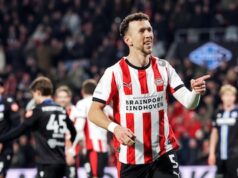 Peter Bosz espera muitos gols na semifinal entre PSV e NEC.