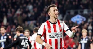 Peter Bosz espera muitos gols na semifinal entre PSV e NEC.