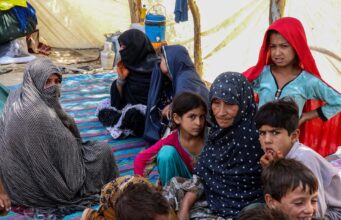 Quase 66 mil afegãos deslocados em meio a violentos combates na fronteira com o Paquistão: ONU | Notícias sobre conflitos