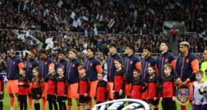 Um torcedor do Barcelona viajou para assistir seu time contra o Newcastle, mas foi ao estádio errado