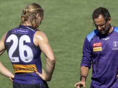 A estrela do Fremantle Dockers, Hayden Young, foi inocentada de lesão grave após um susto no treinamento