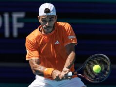 O torcedor da Flórida selou uma vitória notável sobre o frustrado Medvedev