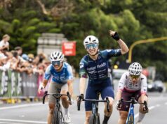 Uma ligação tardia tornou-se a segunda vitória de Sophie Edwards no Warrnambool Women’s Classic de longa distância.