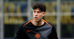 Bastoni vaiado em Como: Cesc Fabregas aborda as dificuldades contínuas dos torcedores do Inter