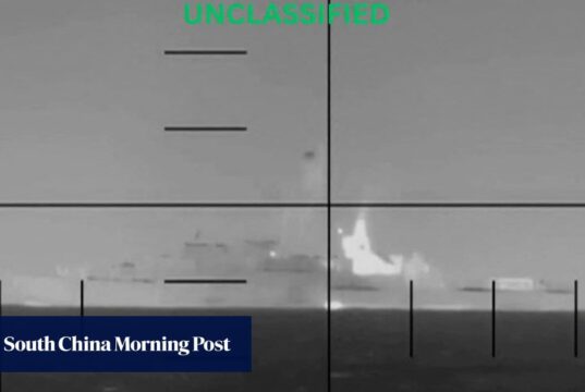 Marinha do Irã na mira depois que um navio de guerra é afundado por um jogo de operações submarinas dos EUA