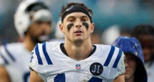 Reação exagerada da agência gratuita da NFL: Colts e Dolphins fizeram movimentos inteligentes?