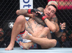 Comunidade do MMA elogia Charles Oliveira após luta pelo título do UFC 326 BMF com Max Holloway