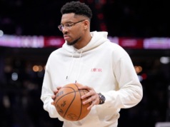 Giannis Antetokounmpo está voltando de lesão, mas isso é bom para o Bucks?