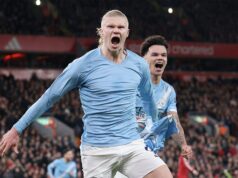 A equipe de Victor Font negocia pela Holanda em Barcelona e o mistério de Julian Alvarez aumenta.