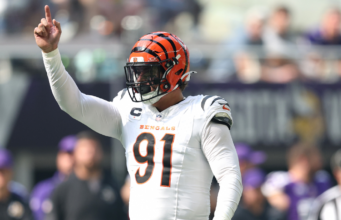 O futuro dos Ravens fica um pouco mais longo com as cadeiras musicais de Maxx Crosby saindo, Trey Hendrickson entrando