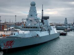 O HMS Dragon foi enviado para Chipre depois que o Irã atacou uma base militar britânica