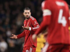 Stephen Warnock critica exibição ‘lenta e chata’ do Liverpool contra o Wolves