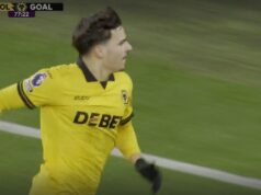 Assista: Virgil van Dijk intimidado por Tolu Arokodare enquanto os Wolves chocam o Liverpool com um gol no final