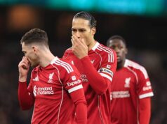 Virgil van Dijk furioso em Rio Ngumoha após o colapso do Wolves no final do Liverpool