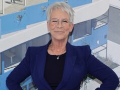 Jamie Lee Curtis postou uma foto de sua calcinha em apoio ao filme Goddaughter