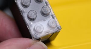 A bateria do bloco inteligente da LEGO não pode ser substituída – e muitos de seus sensores ainda não estão disponíveis