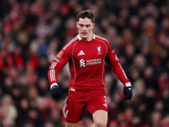 Arne Slot confirma que Florian Wirtz está lesionado antes do Liverpool x Wolves