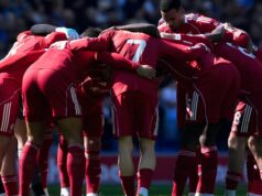 O jogador do Liverpool perdeu a bola mais vezes do que a passou, mas diz “não sabemos” o que há de errado