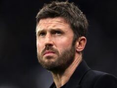 Michael Carrick é um alvo ‘proeminente’ na lista do técnico do Man Utd e está ‘interessado’ em trabalhar em Old Trafford