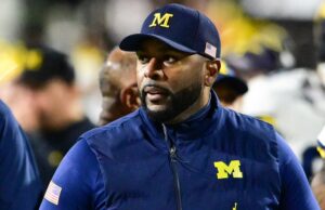 Universidade de Michigan não renova contratos de funcionários em meio a alegações